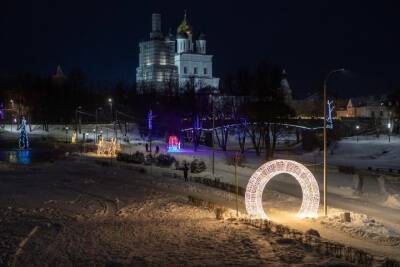 30 декабря возле Троицкого моста в Пскове откроется новый каток