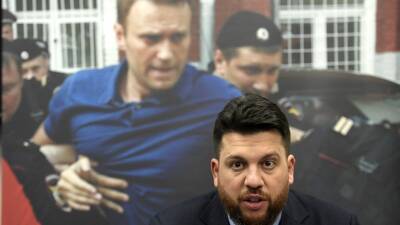 В России задержаны двое соратников Алексая Навального