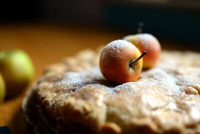 Народные приметы и праздники в пятницу: день яблочного пирога и положительных ответов