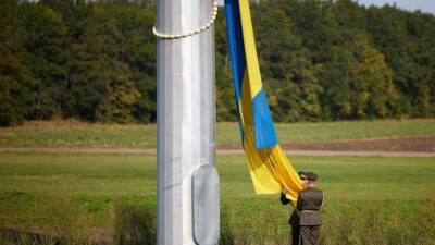 Читатели Le Figaro осудили Украину за надуманный конфликт на границе с Россией