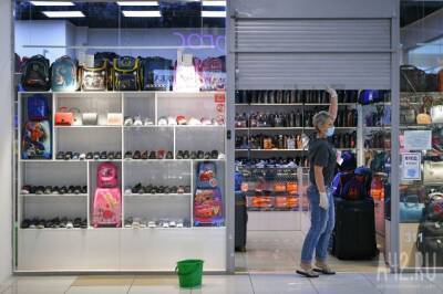 Ещё на 20-25 процентов: россиян предупредили о росте цен на одежду и обувь в 2022 году