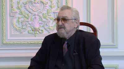 Писатель-фантаст Андрей Балабуха умер на 75-м году жизни
