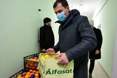 Мэр Ярославля и депутат Галагаев ударили по коронавирусу витаминами