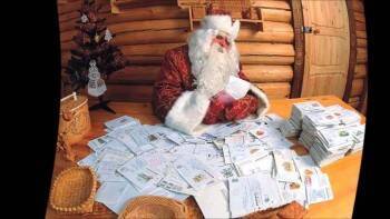 Дед Мороз отказывается дарить квартиры взрослым на Новый год