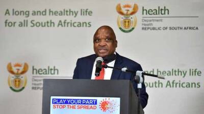 Минздрав ЮАР объявил, что омикрон-штамм опасен только для непривитых