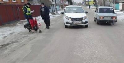 В Челябинской области водитель сбил женщину с двумя маленькими детьми