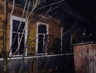 В Смоленской области мужчина сумел выбраться из ночного пожара