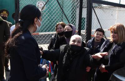 В Азербайджане среди подпавших под амнистию 65 женщин