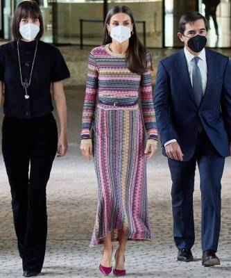 Carolina Herrera - королева Летиция - Трикотажное платье, как у королевы Летиции, которое вы будете носить не снимая - skuke.net
