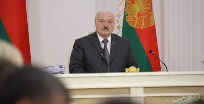 Лукашенко западным дипломатам: Не торопитесь хвататься за чемоданы