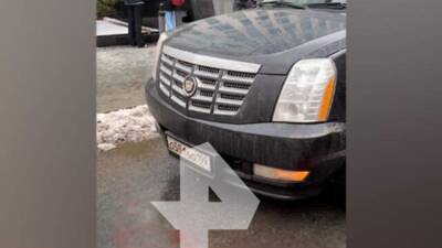 Полиция в Москве разыскивает автомобиль Cadillac Escalade после стрельбы