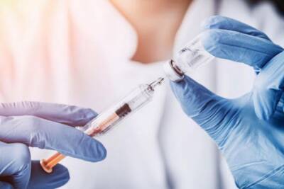 Канадские медики рекомендуют увеличить интервал между дозами некоторых вакцин