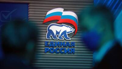 Песков заявил об осведомленности Путина о планах обновить руководящие органы ЕР