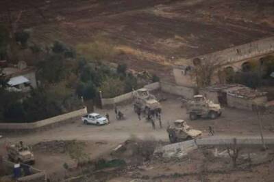 Проамериканские боевики атаковали турецкую базу в Сирии