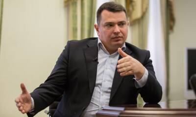 Директор НАБУ Сытник заработал больше 200 тысяч гривен в ноябре