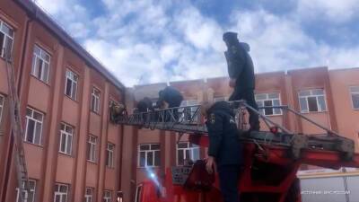 Пожар в школе Владикавказа — видео