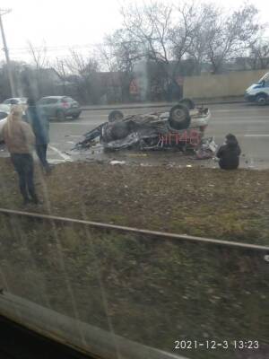 Машина всмятку, есть погибшие: что случилось на Октябрьском мосту в Липецке