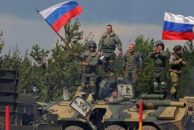 Почти 95 тысяч: в Минобороны назвали количество российских войск у границы Украины