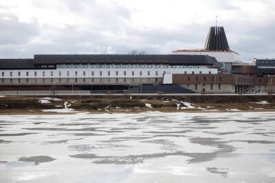 Жителям Псковской области запретили выходить на лед