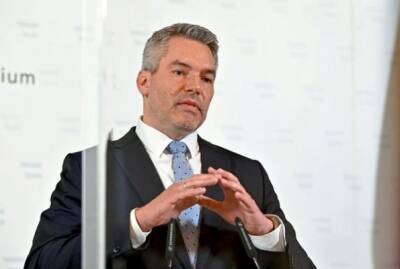 Вслед за Курцем: в Австрии второй раз с октября меняется канцлер