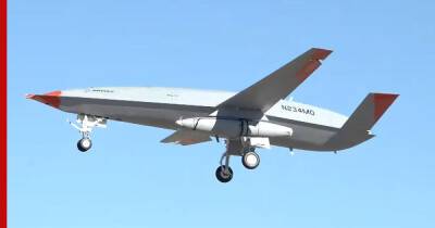 США начинают испытания летающего танкера-дрона на авианосце