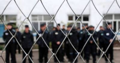 В тюрьмах оккупантов на Донбассе находится 235 "непризнанных" граждан РФ