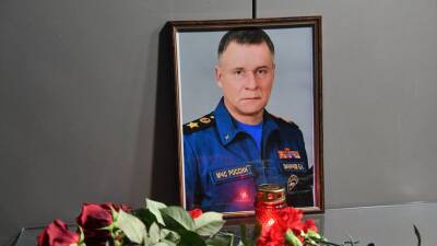 Комиссия Мосгордумы одобрила установку памятника погибшему главе МЧС Зиничеву