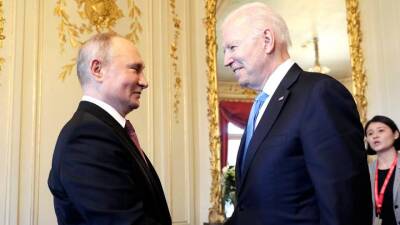 Ушаков заявил об «олимпийском спокойствии» Москвы перед встречей Путина и Байдена