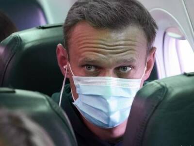 Алексей Навальный - Из Росреестра исчезли данные о предполагаемых отравителях Навального из ФСБ - newsland.com - Россия
