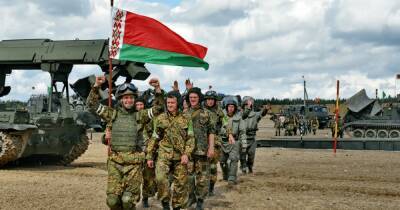 "Без боевого опыта, но боеспособная". Сколько солдат и техники у Лукашенко
