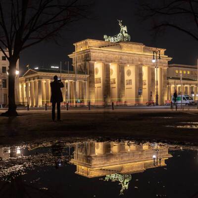 Власти Берлина запретили танцевать в ночных клубах из-за коронавируса