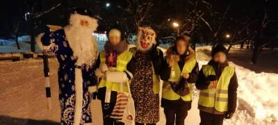 Полицейский Дед Мороз ведет поздравительный марафон в Петрозаводске