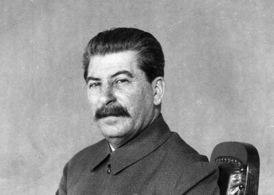 «Ни шагу назад!»: почему самый страшный приказ Сталина придумал Гитлер - Русская семерка