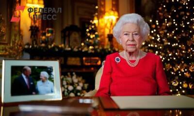 Королева Елизавета II разочаровалась в принце Гарри, который не почтил память дедушки
