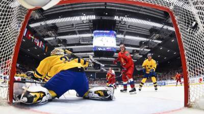 Чемпионат мира по хоккею отменён из-за массового заражения COVID-19
