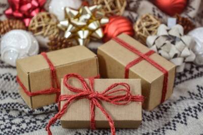 Народные приметы и праздники: сегодня День заворачивания подарков