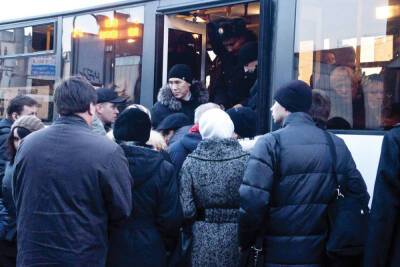 В Архангельске разработали график работы транспорта в новогодние каникулы