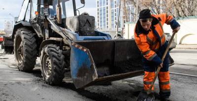 Мэра Сургута Андрея Филатова предупредили о резком подорожании ремонта дорог