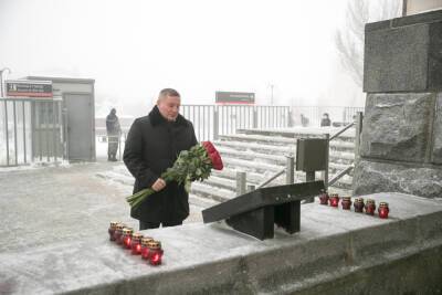 Бочаров почтил память волгоградцев, погибших в терактах 2013 года