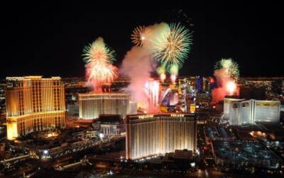 На новогодний фейерверк в Лас-Вегас прибудут 300 000 зрителей