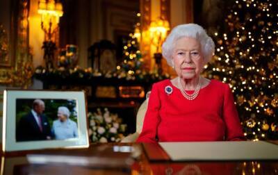 Елизавета II недовольна поздравлением принца Гарри и Меган Маркл – СМИ