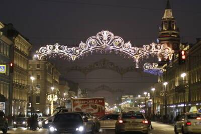 Троллейбусы изменят маршрут в новогоднюю ночь из-за перекрытия Невского проспекта