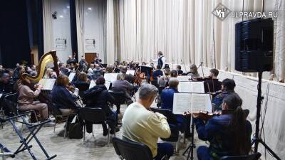 В новый год с вальсами Штрауса и песнями Abba. Ульяновский симфонический оркестр приготовил подарки для меломанов