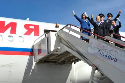 «Россия» назвала самолет в честь родины Деда Мороза