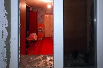 В Хмельницкой области во время ссоры жена выгнала из дома мужа и ударила его ножом
