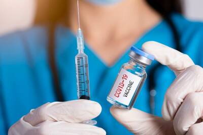 Для защиты от коронавируса может потребоваться три прививки каждый год - исследование