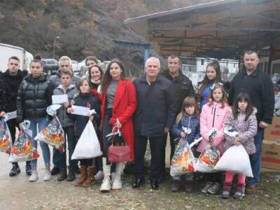 Общественника из Республики Сербской вынудили вручить помощь детям...