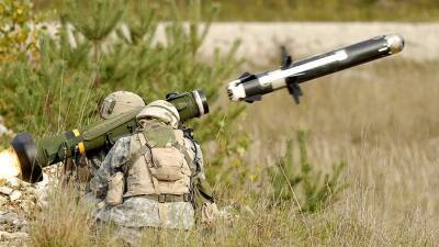 Эстония выразила готовность поставить на Украину гаубицы и ракеты Javelin