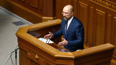 Премьер Украины Шмыгаль предложил санкции против строителей Крымского моста