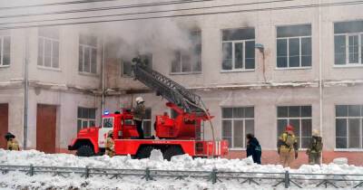 СК начал проверку после пожара в школе, где учился Олег Табаков
